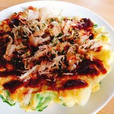 野菜と卵たっぷり！青梗菜白菜ウインナーお好み焼き